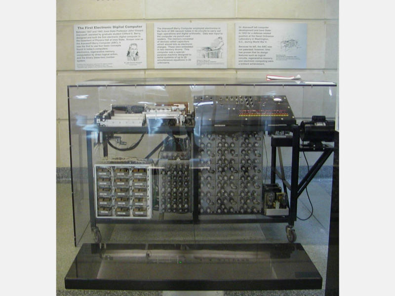 Первый компьютер: каким он был и кто его придумал