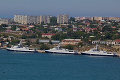 В Севастополе приостановил работу морской транспорт